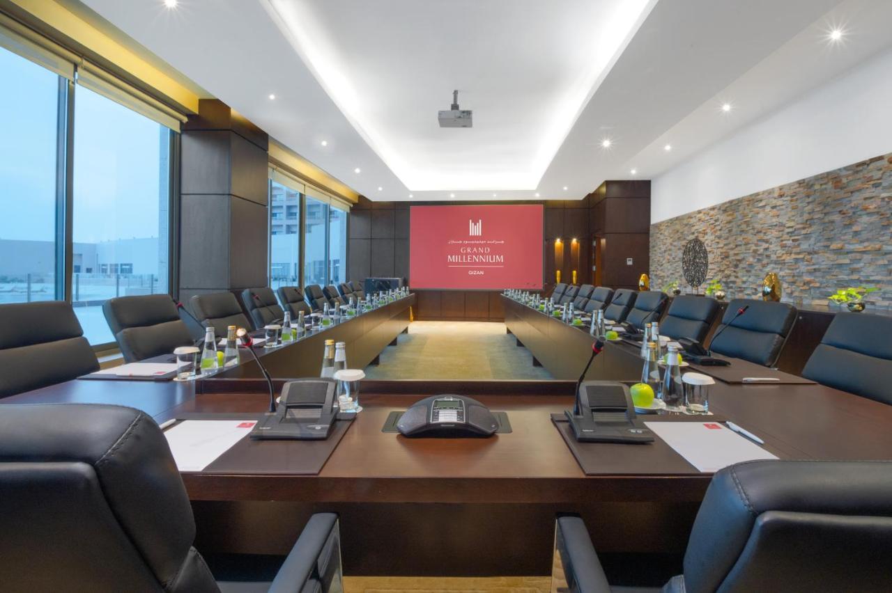 Hotel Grand Millennium Gizan à Jizan Extérieur photo Meeting room