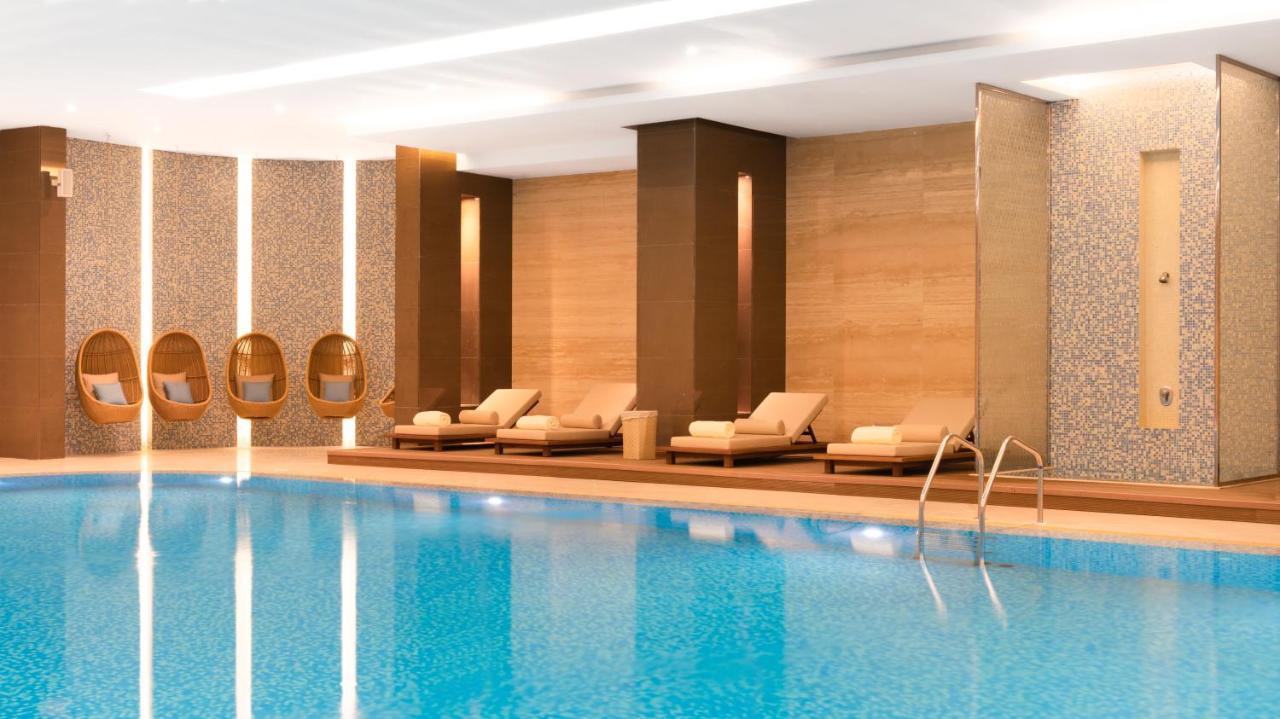 Hotel Grand Millennium Gizan à Jizan Extérieur photo The swimming pool at the hotel
